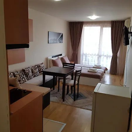 студио Vigo Apartment *